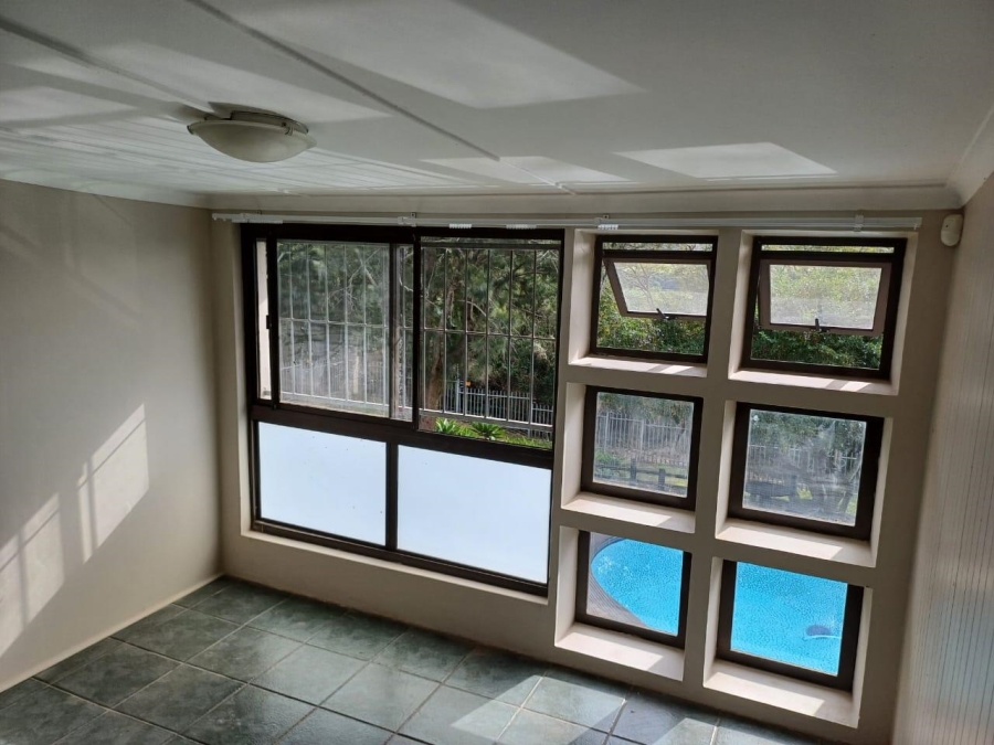 9 Bedroom Property for Sale in Greenfields Eastern Cape